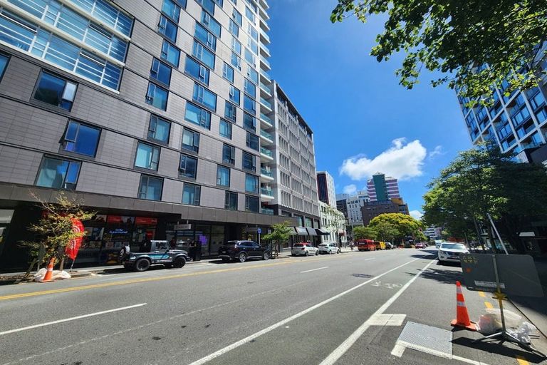 Photo of property in Pinnacle Apartments, E702/160 Victoria Street, Te Aro, Wellington, 6011