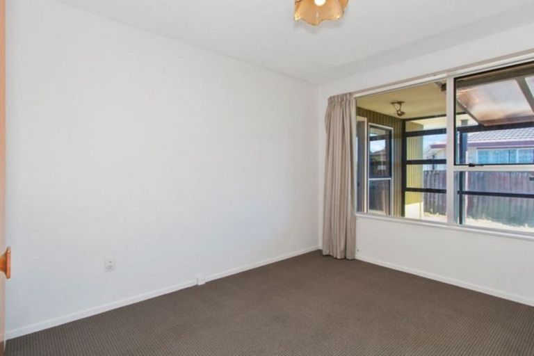 Photo of property in 1/38 Meon Street, Aranui, Christchurch, 8061