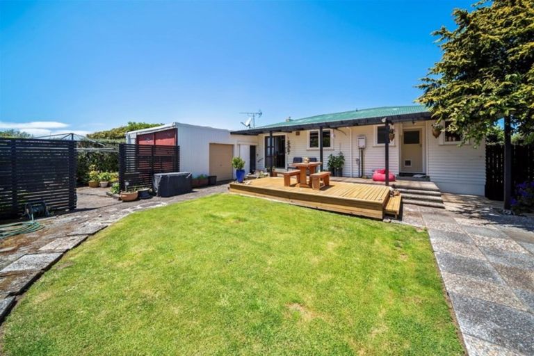 Photo of property in 48 Ramanui Avenue, Hawera, 4610