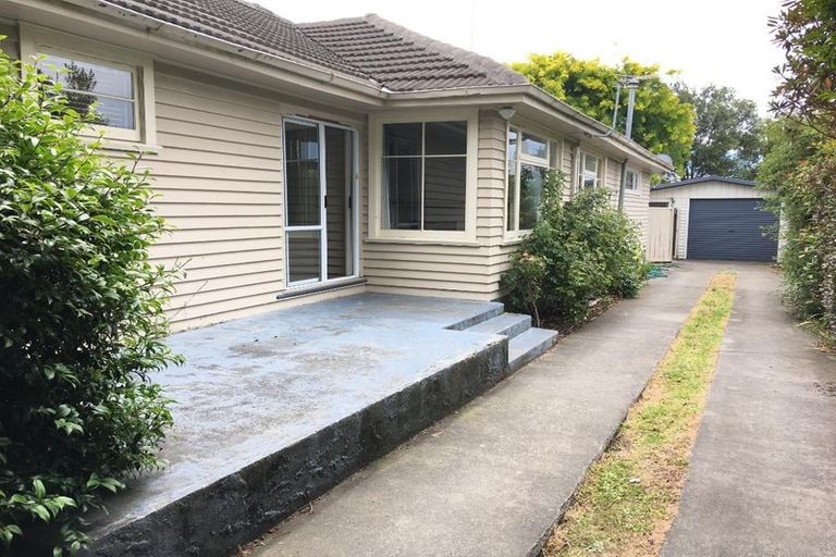 Photo of property in 53 Acacia Avenue, Upper Riccarton, Christchurch, 8041
