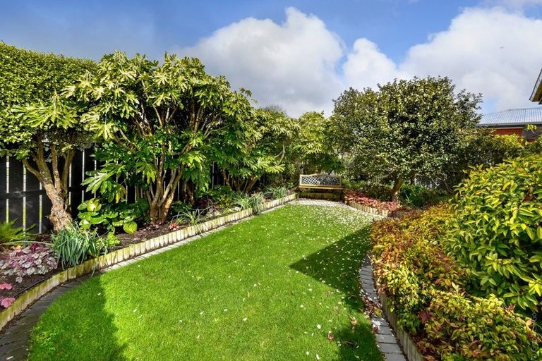 Photo of property in 35 Woodgrove Avenue, North New Brighton, Christchurch, 8083