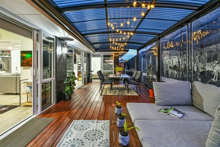 Photo of property in 2 Peacock Place, Pokeno, 2402