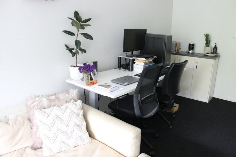 Photo of property in 3/73 Princes Street, Northcote Point, Auckland, 0627