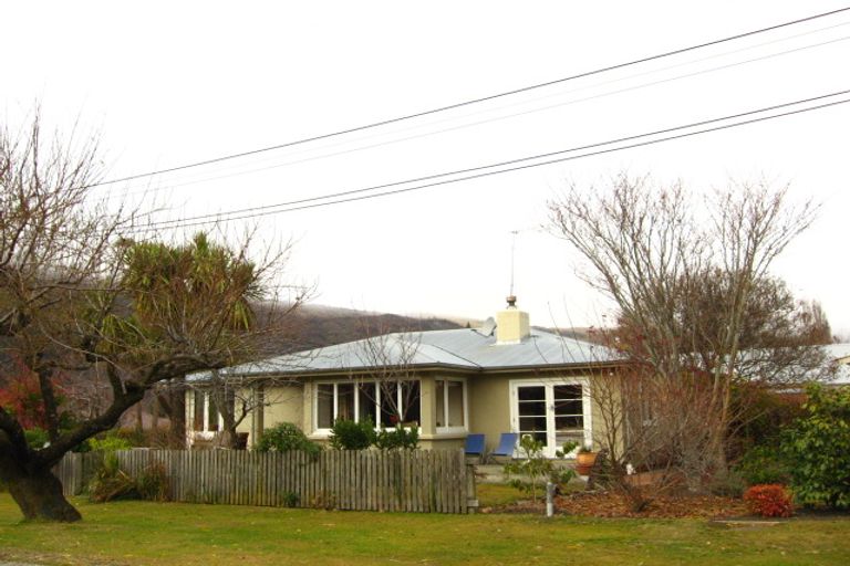 Photo of property in 11 Denbigh Street, Arrowtown, 9302
