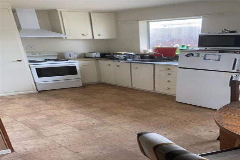 Photo of property in 32 Grenville Street, Levin, 5510