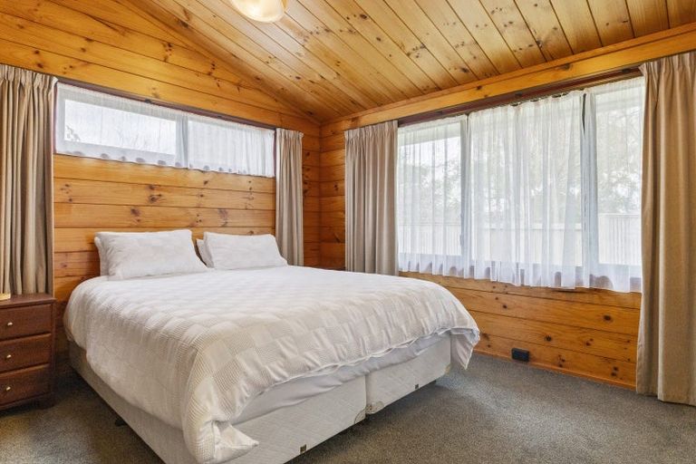 Photo of property in 4 Mahuta Road, Waitahanui, Taupo, 3378