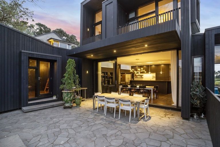 Photo of property in 45 Livingstone Street, Westmere, Auckland, 1022