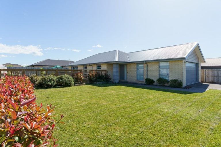 Photo of property in 10 El Alamein Avenue, Rangiora, 7400