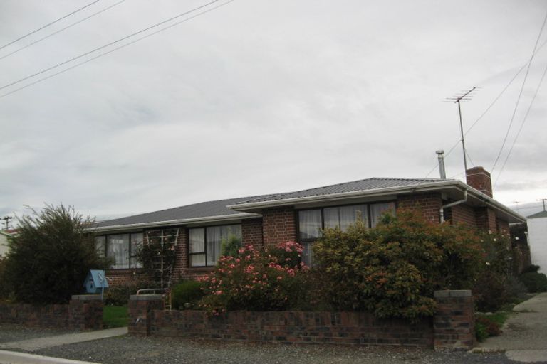Photo of property in 1 Telfer Street, Balclutha, 9230
