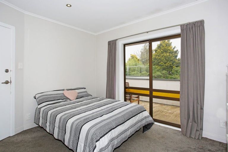 Photo of property in 2 Brough Road, Manurewa East, Auckland, 2102