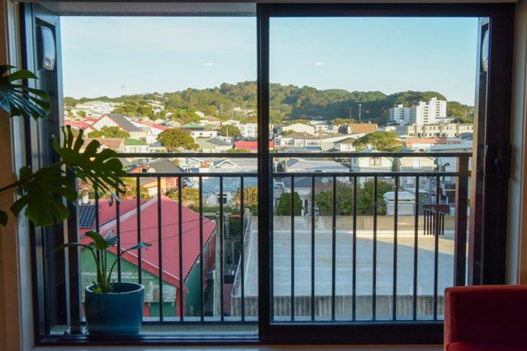 Photo of property in 8/11f Newtown Avenue, Newtown, Wellington, 6021