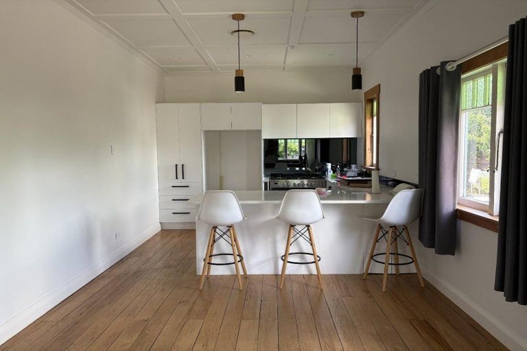 Photo of property in 16 Braid Road, St Andrews, Hamilton, 3200