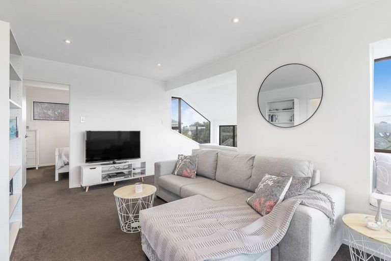 Photo of property in 1/25 Waipa Street, Birkenhead, Auckland, 0626