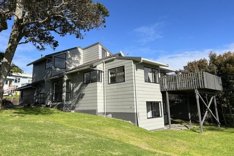Photo of property in 1/55 Beresford Street, Bayswater, Auckland, 0622