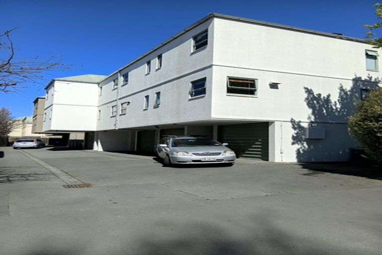 Photo of property in 3/252 Worcester Street, Christchurch Central, Christchurch, 8011