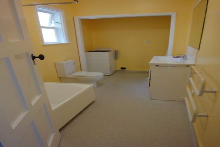 Photo of property in 74 Sunshine Avenue, Karori, Wellington, 6012