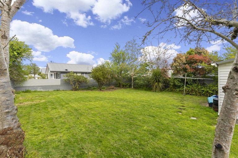Photo of property in 24 Manchester Street, Takaro, Palmerston North, 4412