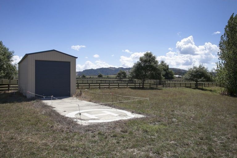 Photo of property in 1050 Te Pahu Road, Karamu, Hamilton, 3285