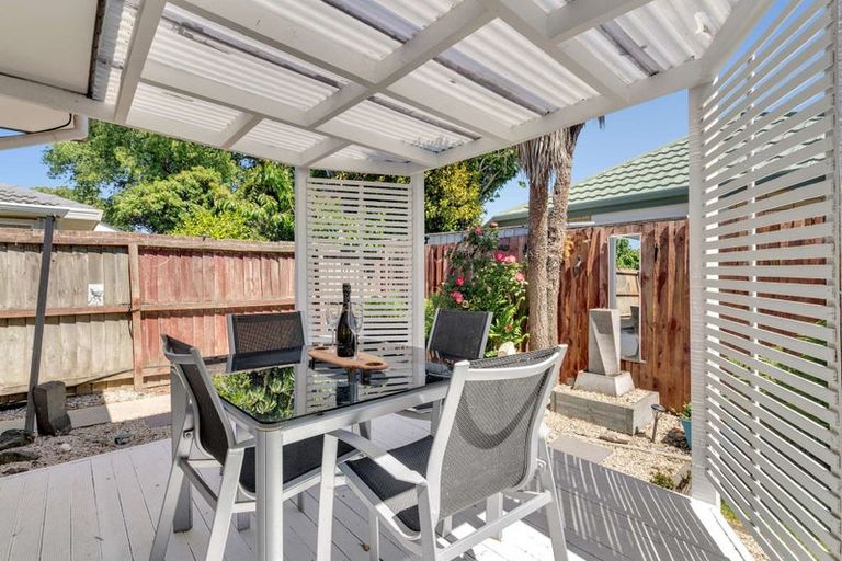 Photo of property in 13b Thornhill Place, Sockburn, Christchurch, 8042