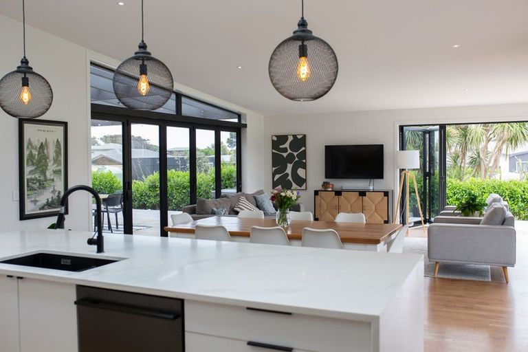 Photo of property in 35 Paetawa Road, Peka Peka, Waikanae, 5391