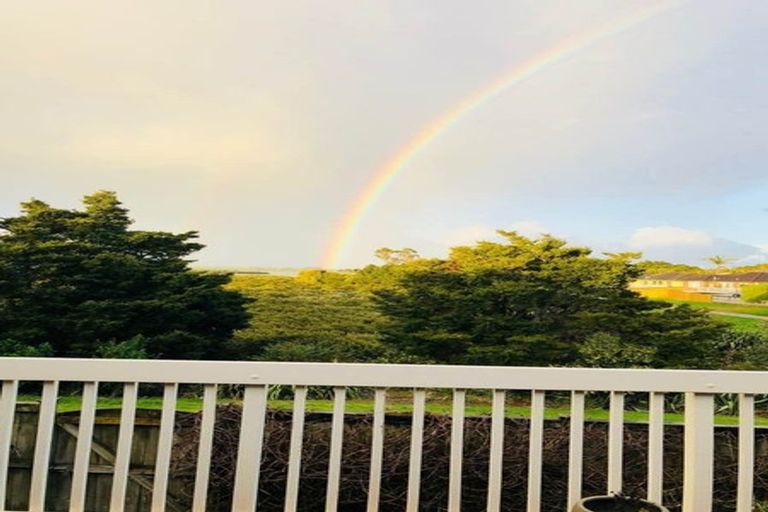 Photo of property in 1 Ashland Place, Weymouth, Auckland, 2103