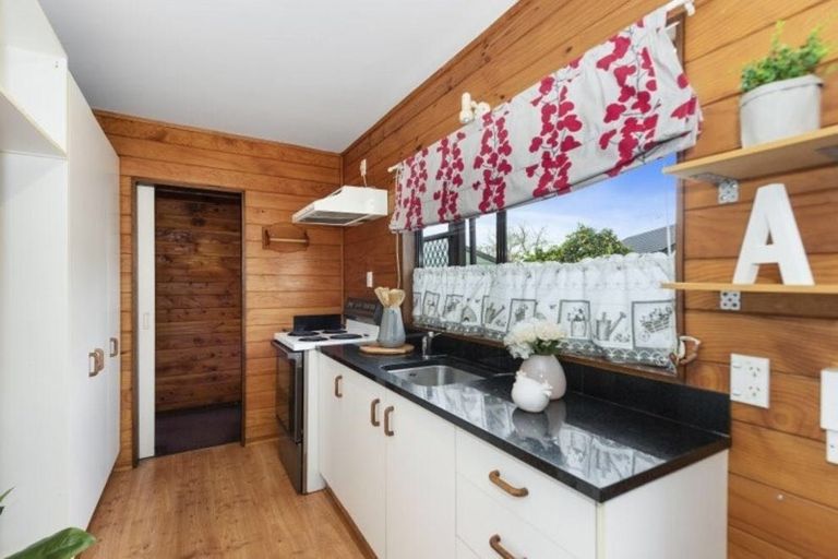 Photo of property in 12b Sequoia Place, Pukete, Hamilton, 3200