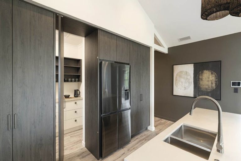 Photo of property in 9 Tautoru Avenue, Orewa, 0931