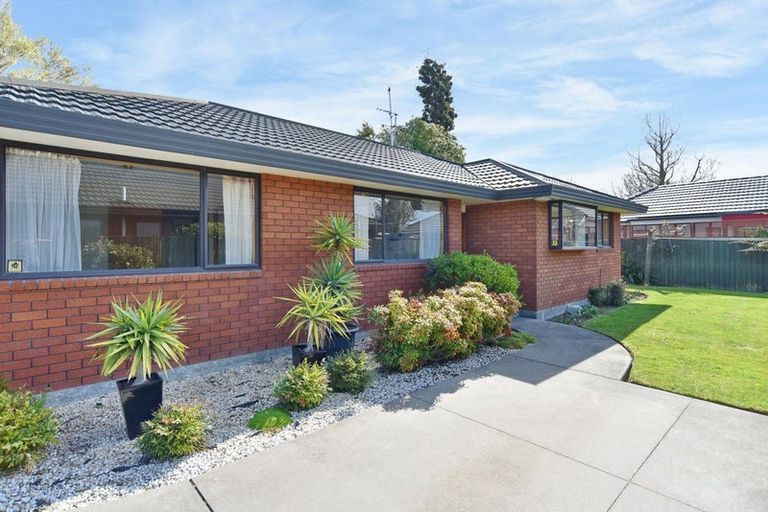 Photo of property in 2/3 Netherby Lane, Shirley, Christchurch, 8061