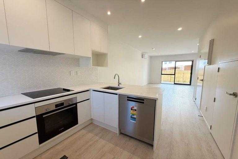 Photo of property in 3/35 Young Crescent, Drury, 2113