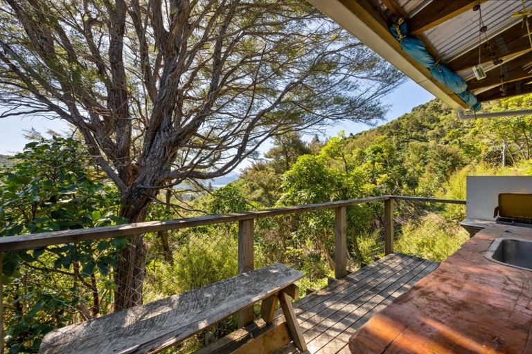 Photo of property in 243 Boons Valley Road, Waikawa, Picton, 7220