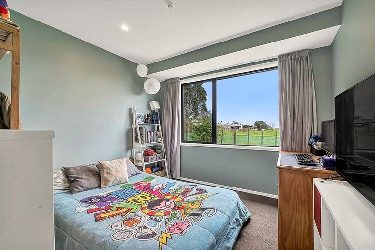 Photo of property in 2b Gossling Street, Okato, 4335