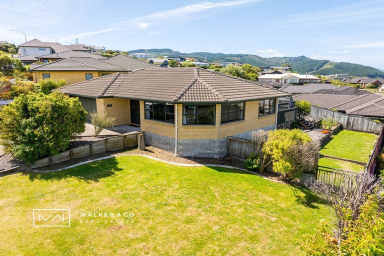 Photo of property in 16 Kirton Drive, Riverstone Terraces, Upper Hutt, 5018