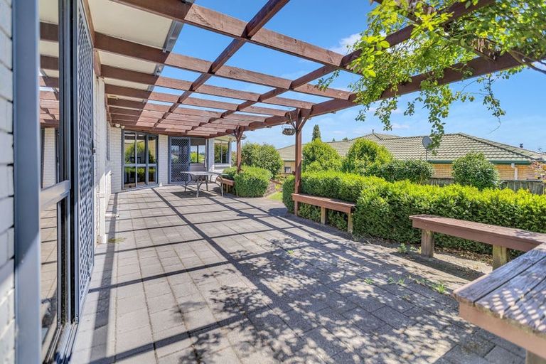 Photo of property in 16 Stanley Drive, Lynmore, Rotorua, 3010