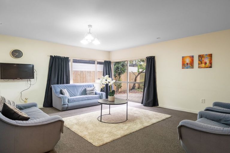 Photo of property in 2/12 Churchill Street, Christchurch Central, Christchurch, 8013