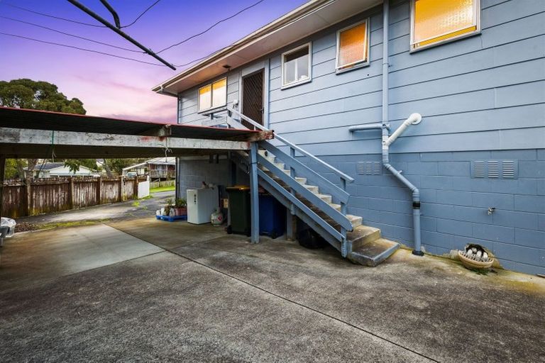 Photo of property in 4 Backhurst Grove, Massey, Auckland, 0614