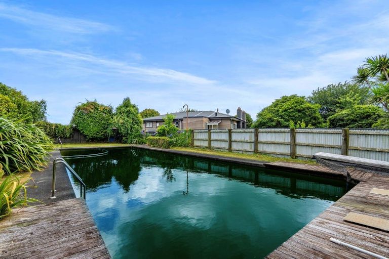 Photo of property in 19 Clifford Road, Eltham, 4322