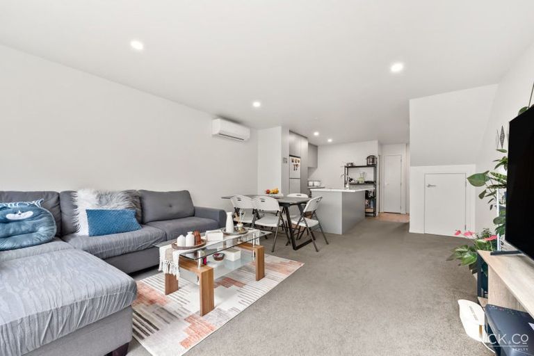 Photo of property in 1115b High Street, Taita, Lower Hutt, 5011