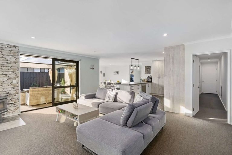 Photo of property in 49 Aroha Street, Pegasus, 7612