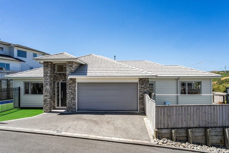 Photo of property in 24 Foxham Terrace, Churton Park, Wellington, 6037