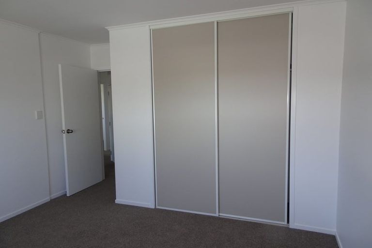 Photo of property in 73 Tramway Road, Beach Haven, Auckland, 0626