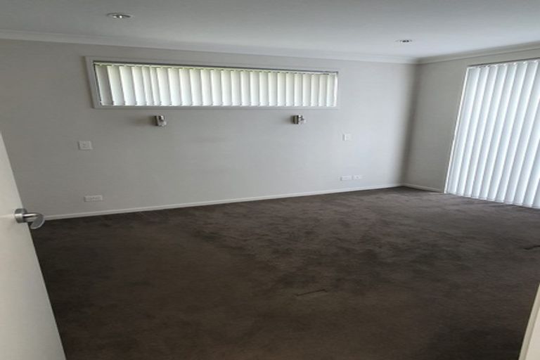 Photo of property in 26 Westerley Place, Long Bay, Auckland, 0630