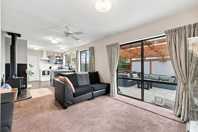Photo of property in 7a Boyne Avenue, Northcote, Christchurch, 8052