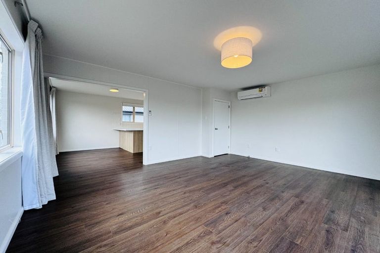 Photo of property in 1/572 Pages Road, Bexley, Christchurch, 8061