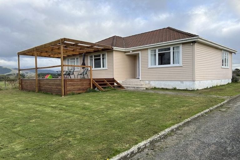 Photo of property in 25 Kukutauaki Road, Koputaroa, Levin, 5575