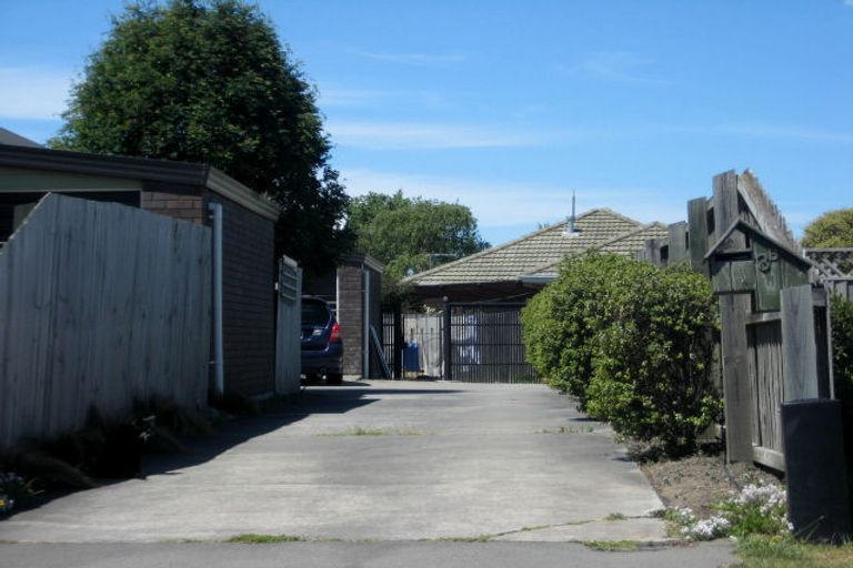 Photo of property in 3b Glenconnor Place, Burwood, Christchurch, 8083