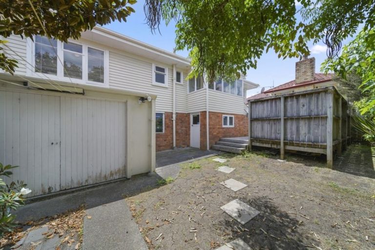 Photo of property in 1/59 Halver Road, Hillpark, Auckland, 2102