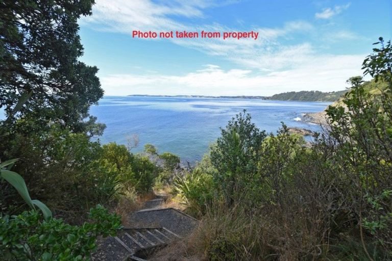 Photo of property in 42 Wonderview Road, Leigh, 0985