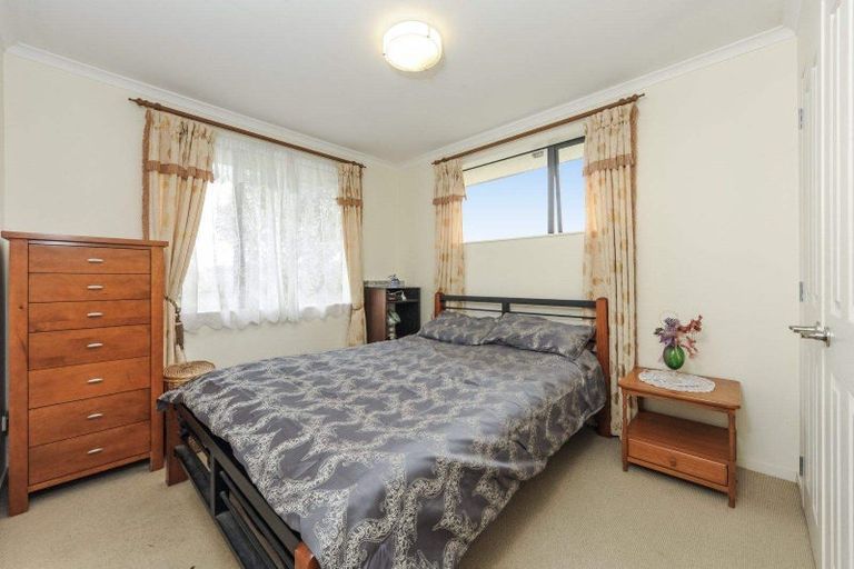 Photo of property in 12a Wordsworth Road, Manurewa, Auckland, 2102
