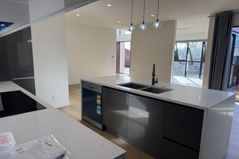 Photo of property in 120 Taylor Street, Blockhouse Bay, Auckland, 0600