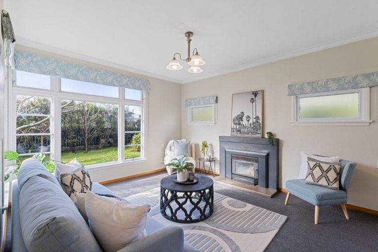 Photo of property in 16 Ihle Street, Terrace End, Palmerston North, 4410